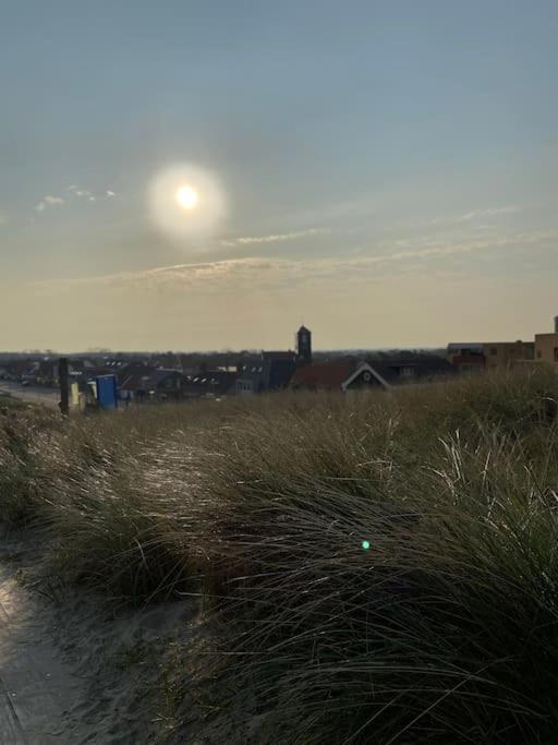 Strandhuisje Freek, 900 M Van Zee En Strand Callantsoog Buitenkant foto